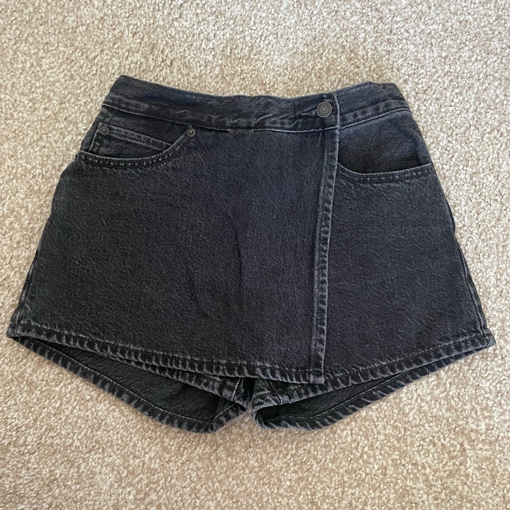 Levi’s skort